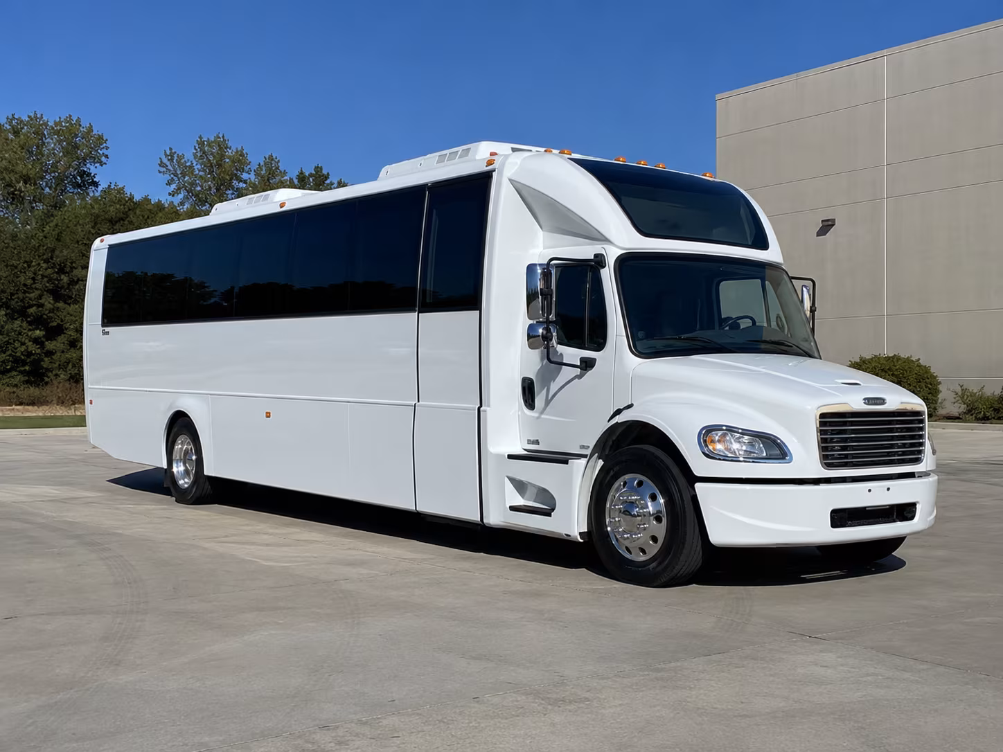 providence 28 passenger party bus